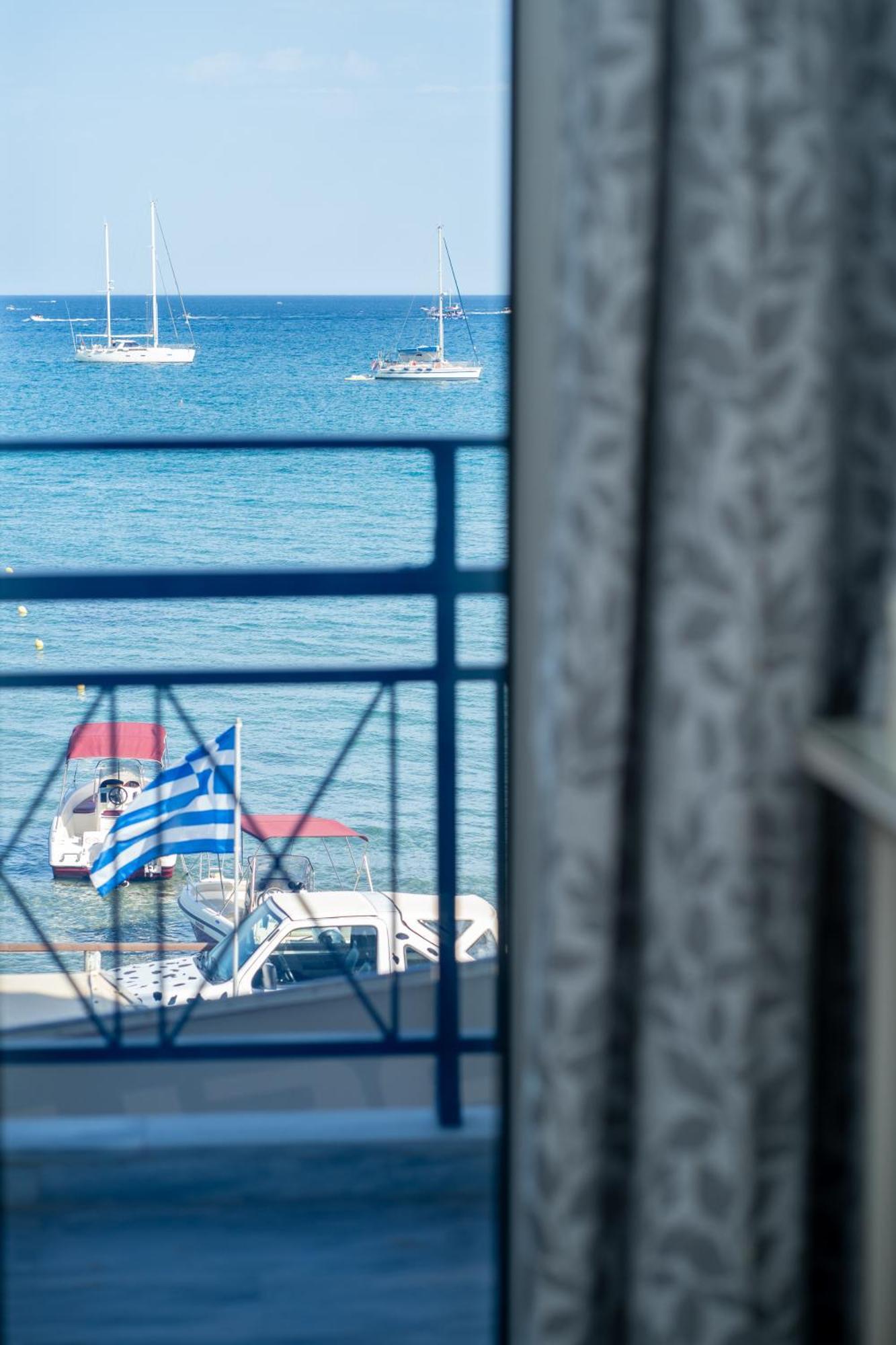 George Beachfront Apartments Lithakia  Chambre photo